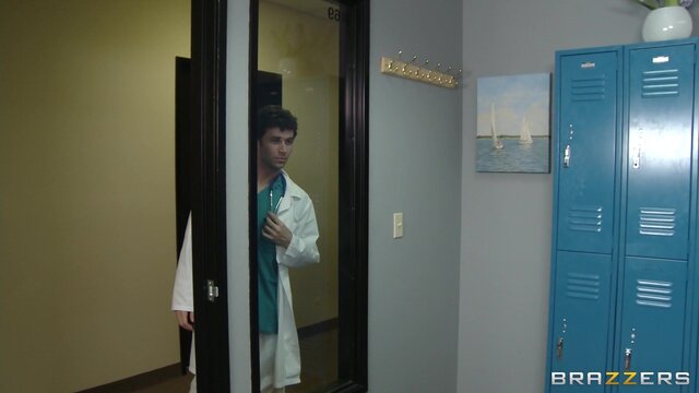 Doctor Adventures - Dr. Seduction - 07/29/2010