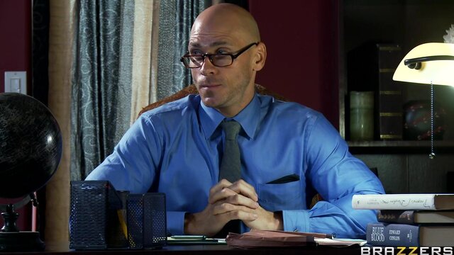 Real Wife Stories - The Sex Therapist - 02/06/2012