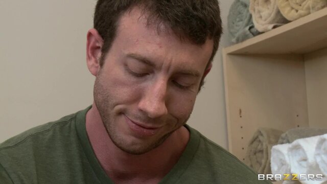 Dirty Masseur - Hot Stone Massage - 03/02/2012