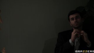 Real Wife Stories - Wife on the Line - 04/09/2012