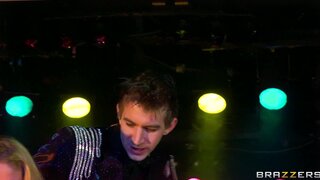 Pornstars Like it Big - Magic Man - 02/18/2013