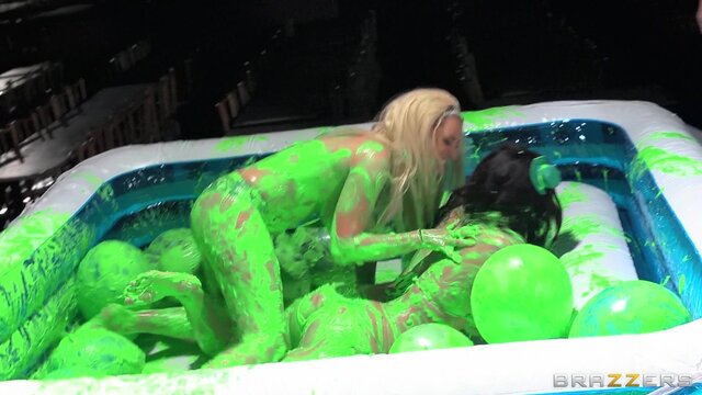 Pornstars Like it Big - Fuck Of The Irish - 03/18/2013