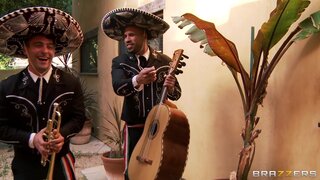 Pornstars Like it Big - Cinco de Sexo - 05/06/2013