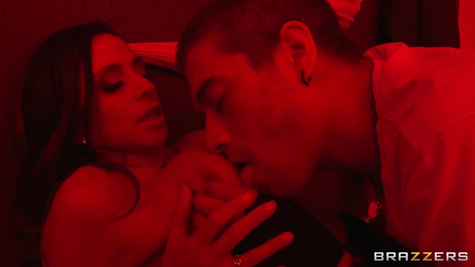 Big Tits at School - In the Darkroom - 05/07/2013