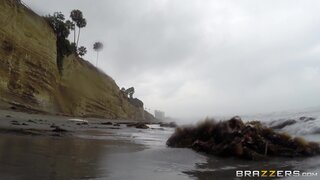 Brazzers Exxtra - Summertime Crush - 08/20/2014