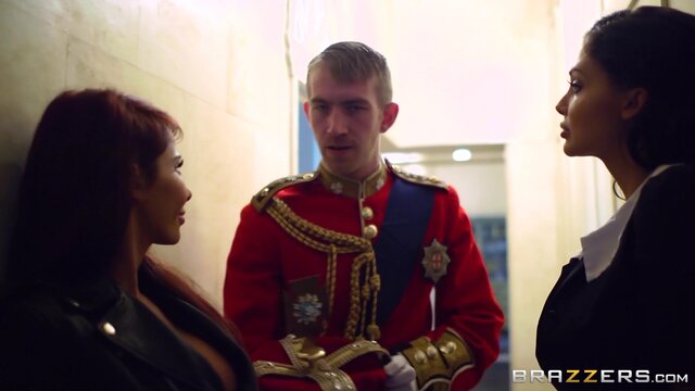 Pornstars Like it Big - Tour Of London Part Two - 01/24/2015