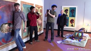 Brazzers Exxtra - Modern Museum of Fine Ass - 03/03/2015