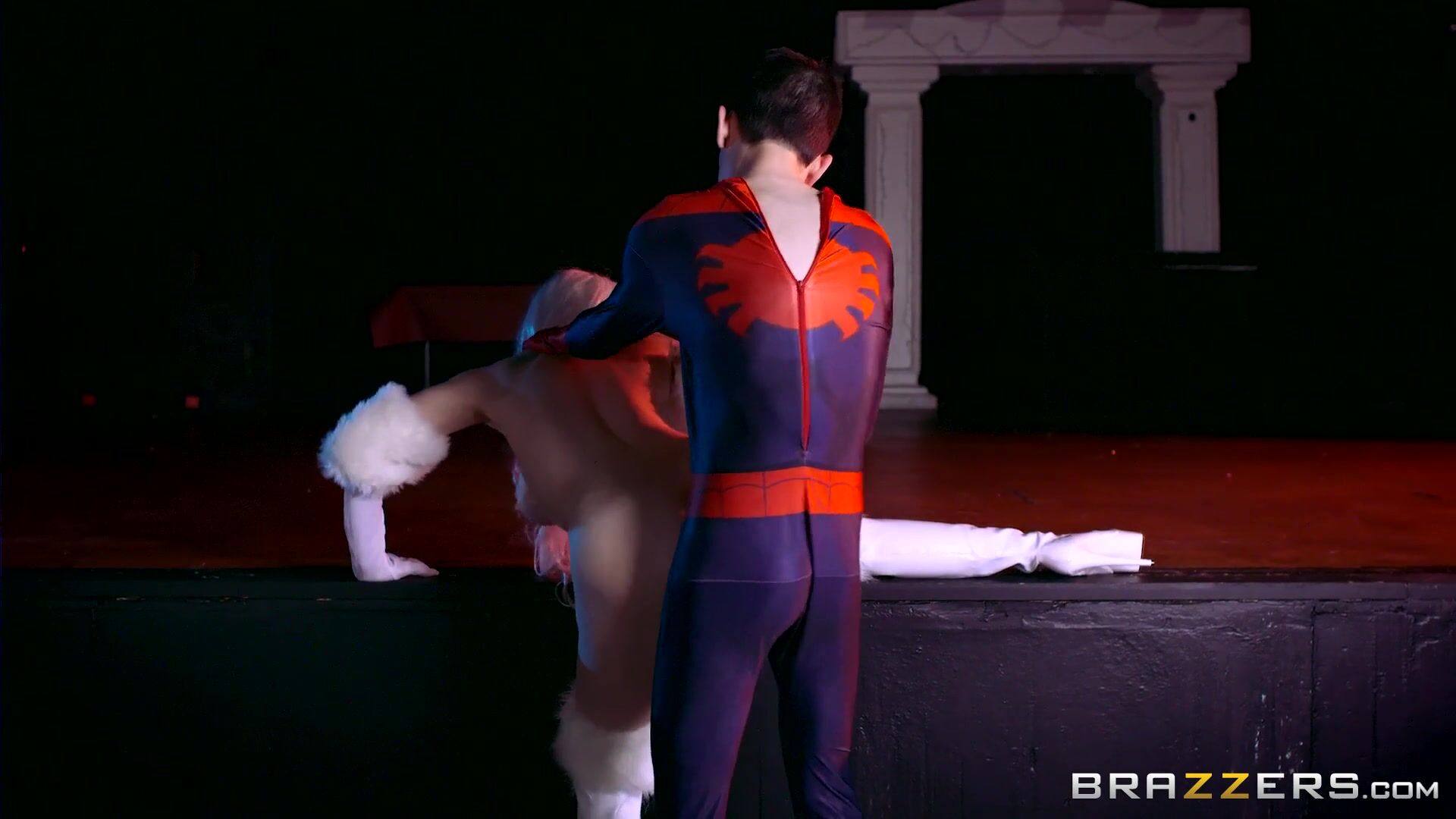 Brazzers Exxtra - The Cat's Meow (XXX Parody) - 05/23/2016