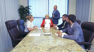 Big Tits at Work - Eating In The Meeting - 06/07/2016