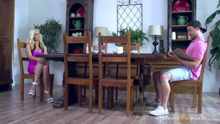 Milfs Like it Big - The Mommy Market - 06/12/2016