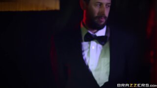 Big Tits In Sports - Sink the Pink - 07/01/2016