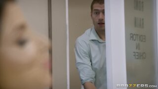 Big Tits at Work - Pressing News - 10/09/2016