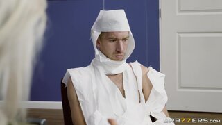 Big Tits at Work - The Office Mummy - 10/30/2016
