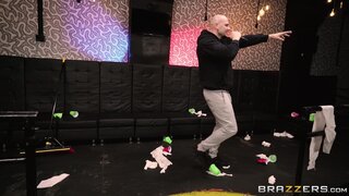 Big Butts Like It Big - So You Think You Can Twerk, Too? - 12/13/2016