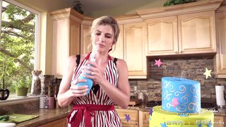 Mommy Got Boobs - Betty Cocker - 11/16/2017