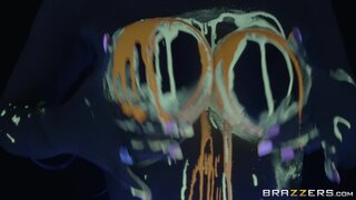 Brazzers Exxtra - Radiant Booty - 01/03/2018