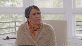 Pornstars Like it Big - Buttsex Next To Bubby - 05/26/2018