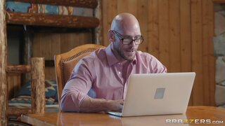 Brazzers Exxtra - Cabin Fever - 05/31/2018