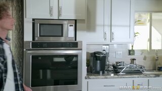 Mommy Got Boobs - I Need My Protein Shake - 06/24/2018