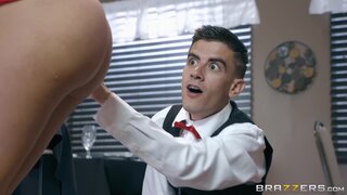 Big Butts Like It Big - Tapas That Ass - 10/07/2018