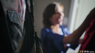 Milfs Like it Big - Super MILF - 12/10/2018